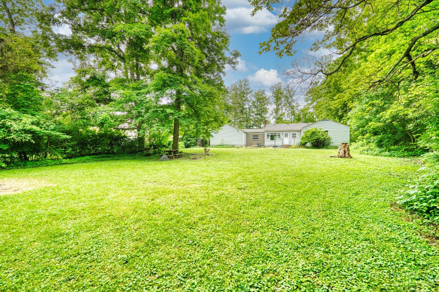 1850 Miles Road Cincinnati, OH 45231 - Photo 8 of 28