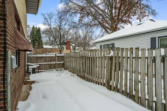 $159,900 | 1721 Nixon Court, Rockford, IL 61108