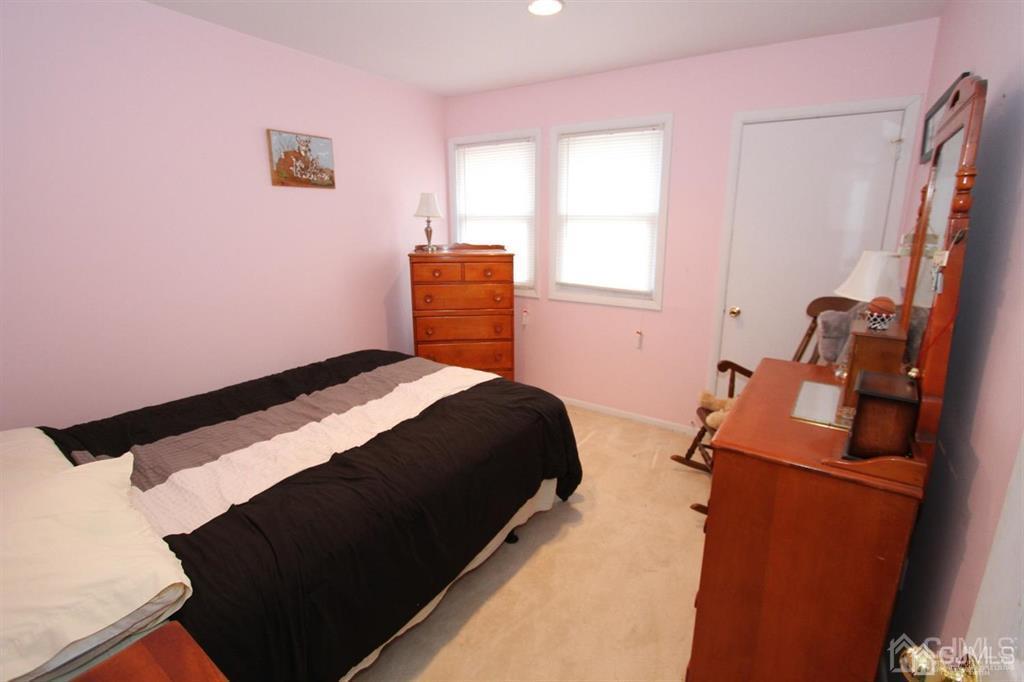 828 Jamestown Road East Windsor, NJ 08520 - Photo 14 of 30 Gallery Image 14