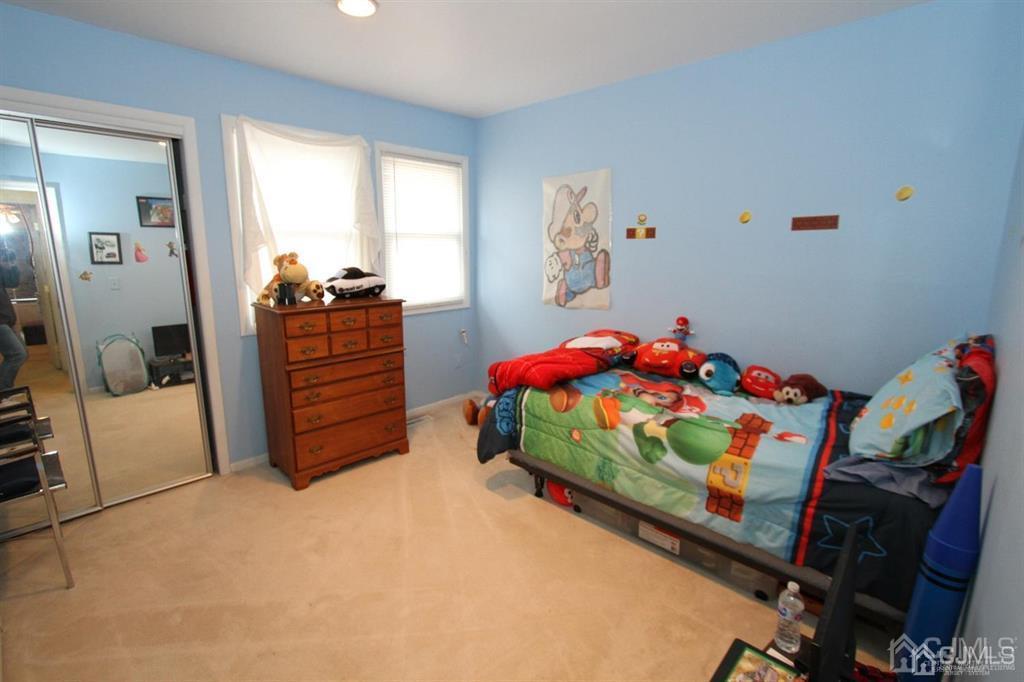 828 Jamestown Road East Windsor, NJ 08520 - Photo 16 of 30 Gallery Image 16