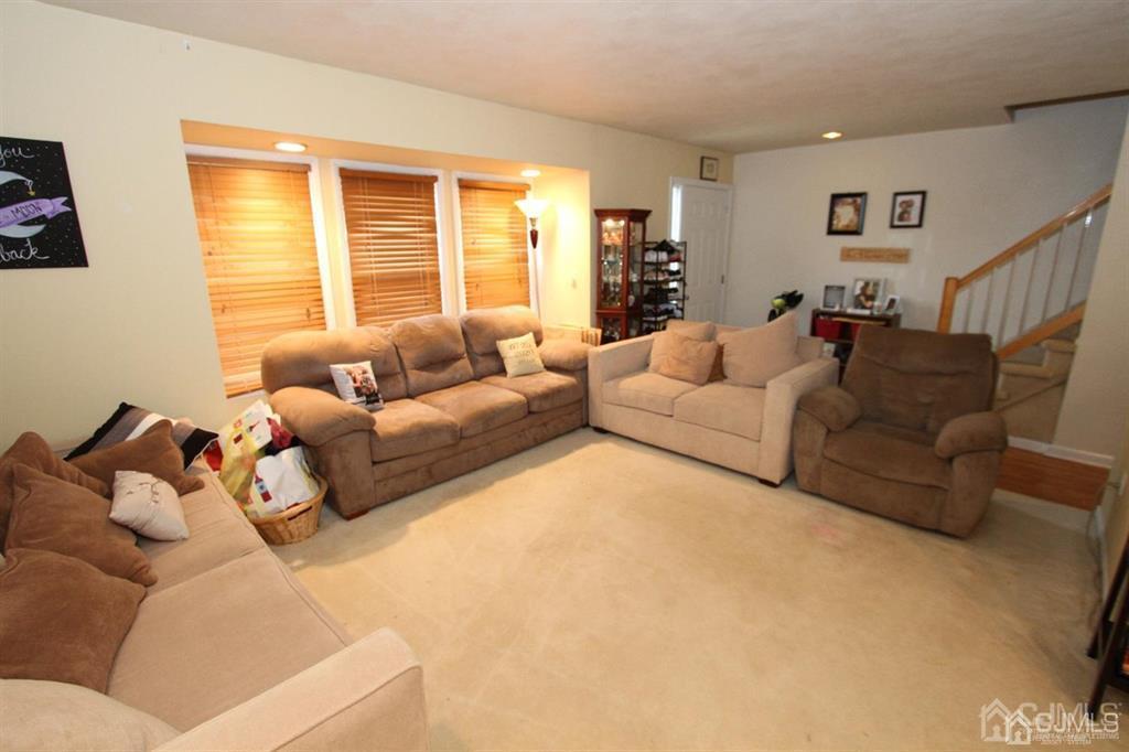 828 Jamestown Road East Windsor, NJ 08520 - Photo 2 of 30 Gallery Image 2