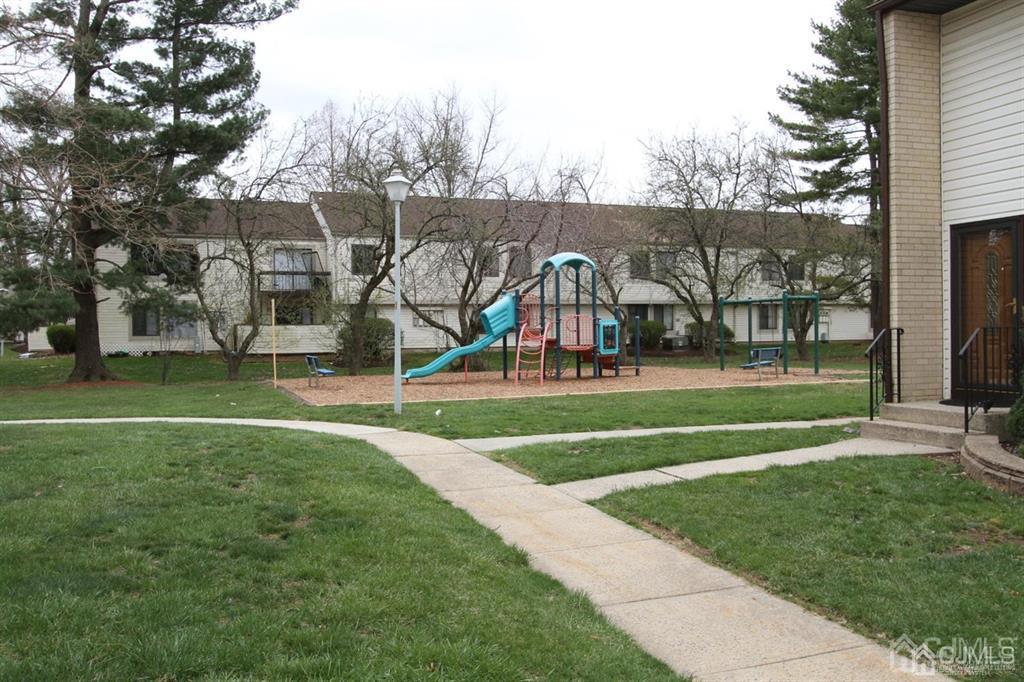 828 Jamestown Road East Windsor, NJ 08520 - Photo 29 of 30 Gallery Image 29