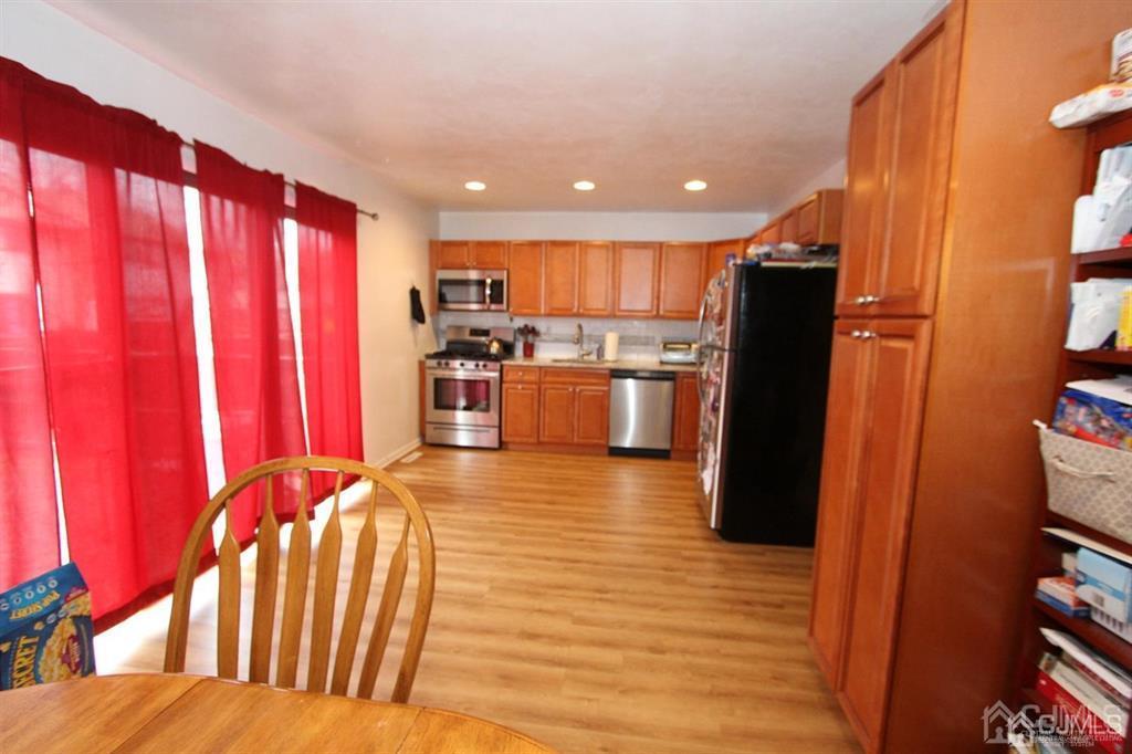 828 Jamestown Road East Windsor, NJ 08520 - Photo 8 of 30 Gallery Image 8