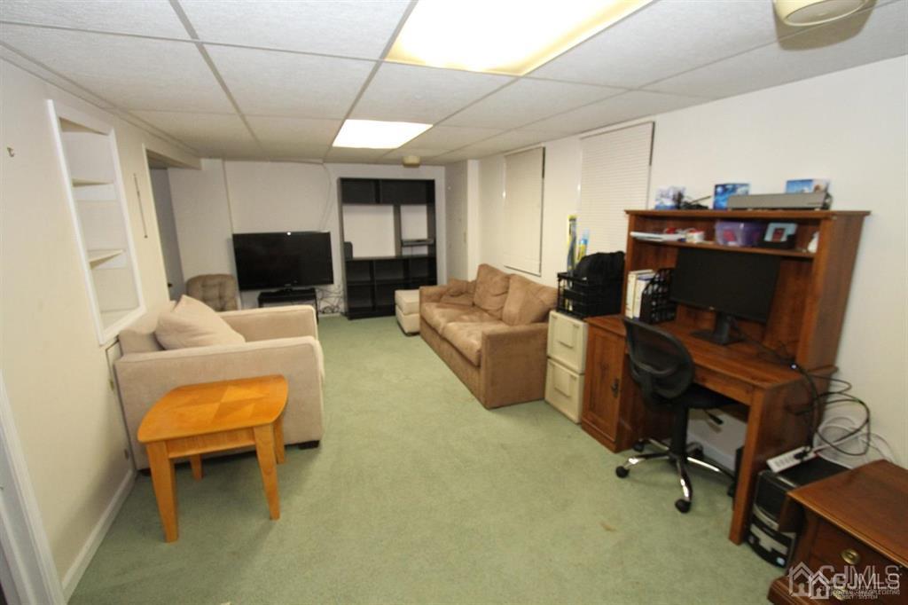828 Jamestown Road East Windsor, NJ 08520 - Photo 10 of 30 Gallery Image 10