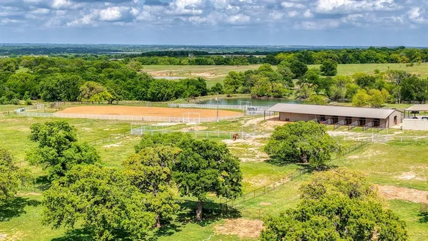 $6,900,000 | 303 Private Road 3365, Boyd, TX 76023