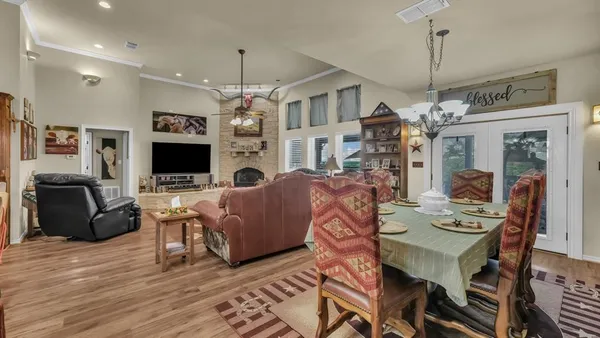 $6,900,000 | 303 Private Road 3365, Boyd, TX 76023