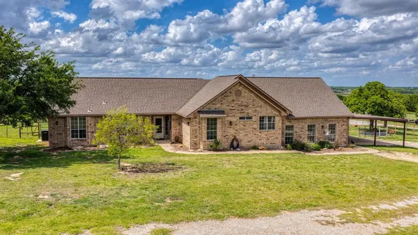 $6,900,000 | 303 Private Road 3365, Boyd, TX 76023