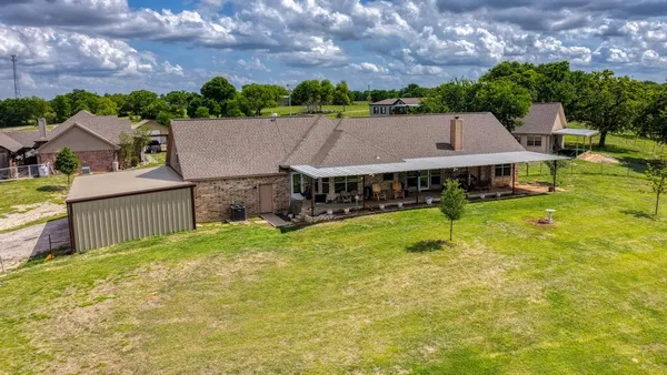 $6,900,000 | 303 Private Road 3365, Boyd, TX 76023