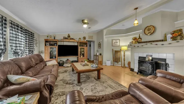 $6,900,000 | 303 Private Road 3365, Boyd, TX 76023