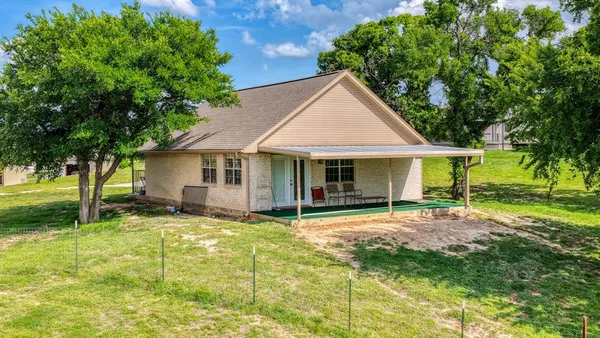 $6,900,000 | 303 Private Road 3365, Boyd, TX 76023