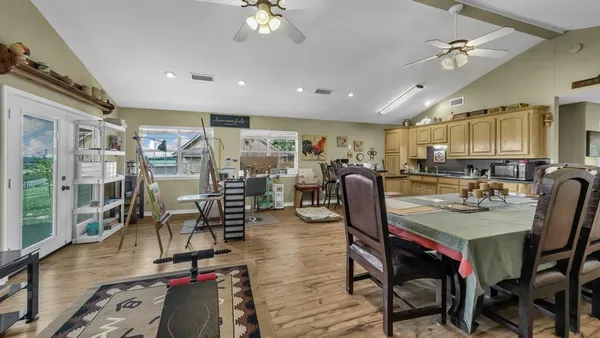 $6,900,000 | 303 Private Road 3365, Boyd, TX 76023