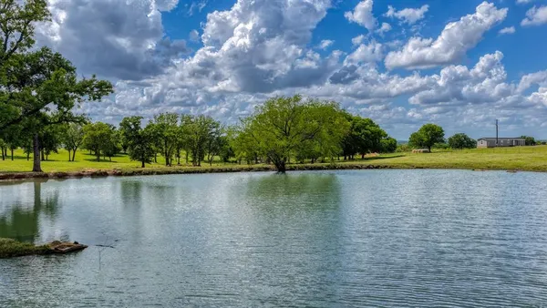 $6,900,000 | 303 Private Road 3365, Boyd, TX 76023