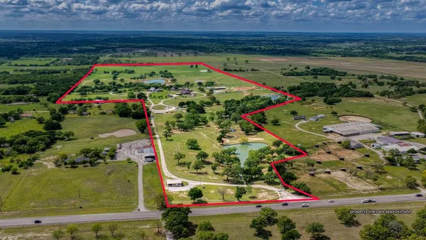 $6,900,000 | 303 Private Road 3365, Boyd, TX 76023