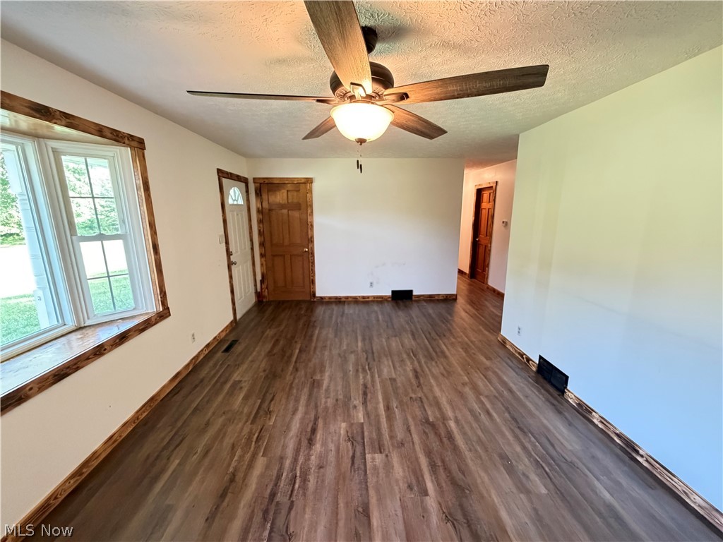 9754 Stonecreek Road Southwest Newcomerstown, OH 43832 - Photo 10 of 42