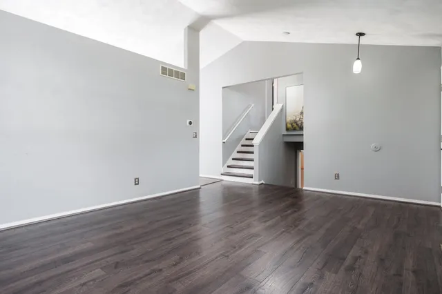 $274,900 | 1996 Broadmoor Road, Rockton, IL 61072