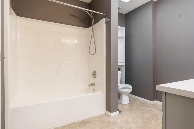 $274,900 | 1996 Broadmoor Road, Rockton, IL 61072