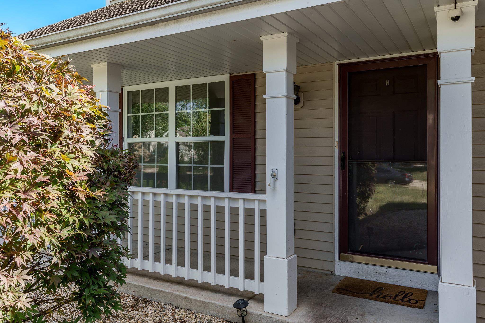 1996 Broadmoor Road Rockton, IL 61072 - Photo 4 of 45 a view of a porch with a door and a window