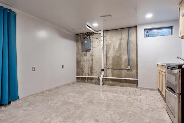 $274,900 | 1996 Broadmoor Road, Rockton, IL 61072