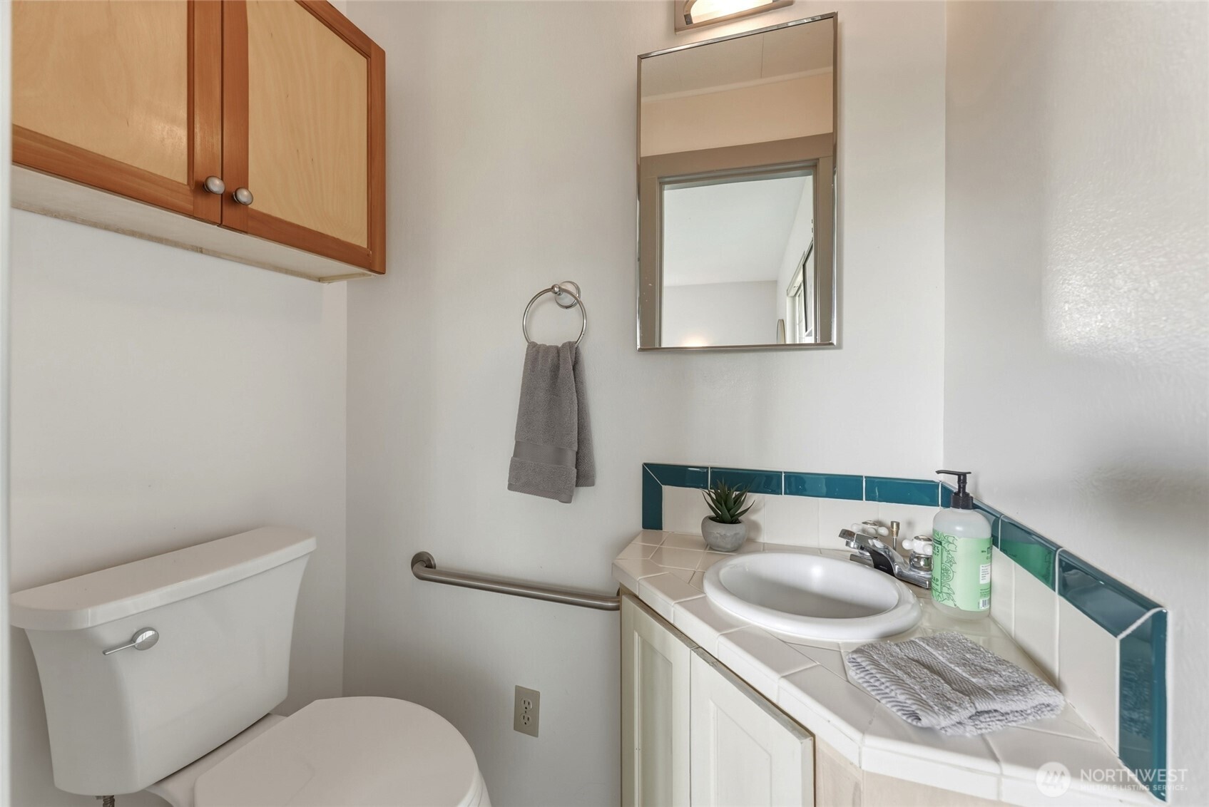 5834 Russell Creek Road Walla Walla, WA 99362 - Photo 22 of 38 a bathroom with a sink and a toilet