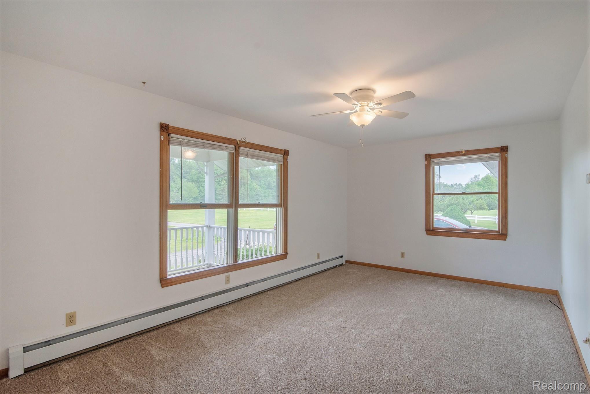 4250 North Nicholson Road Fowlerville, MI 48836 - Photo 14 of 48 Master bedroom