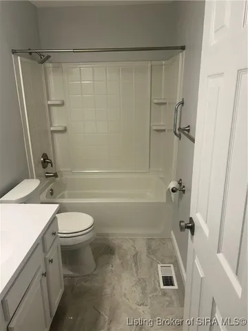 $159,900 | 3053 Wooded Way, Jeffersonville, IN 47130