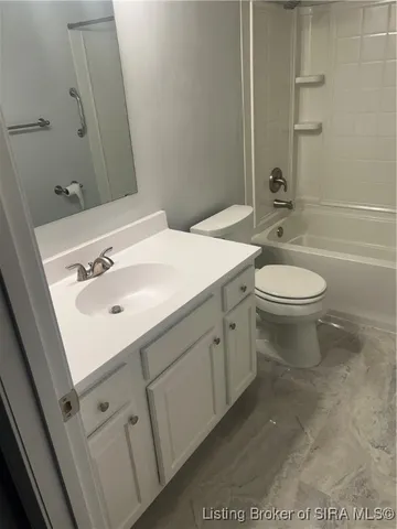 $159,900 | 3053 Wooded Way, Jeffersonville, IN 47130