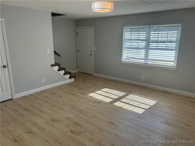 $159,900 | 3053 Wooded Way, Jeffersonville, IN 47130