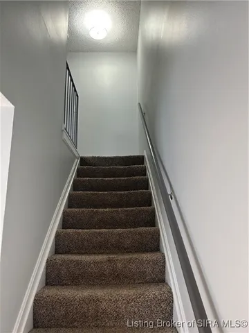 $159,900 | 3053 Wooded Way, Jeffersonville, IN 47130