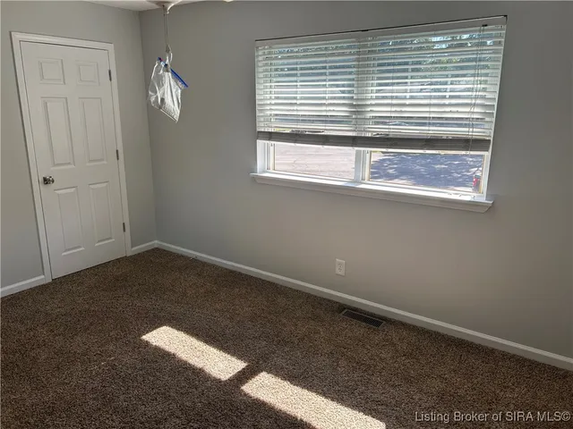 $159,900 | 3053 Wooded Way, Jeffersonville, IN 47130