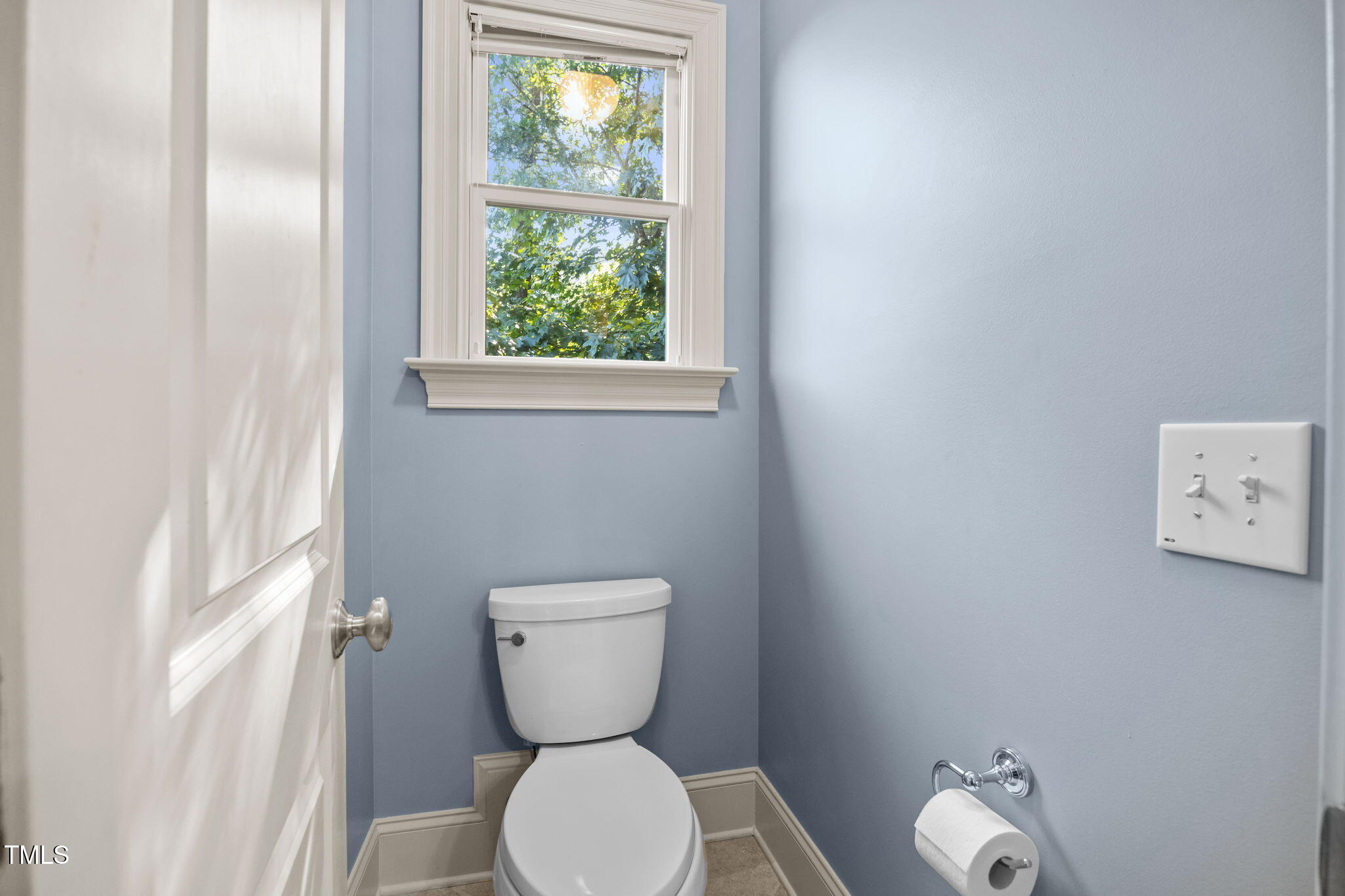 2409 Loring Court Raleigh, NC 27613 - Photo 38 of 60 a bathroom with a toilet and a shower