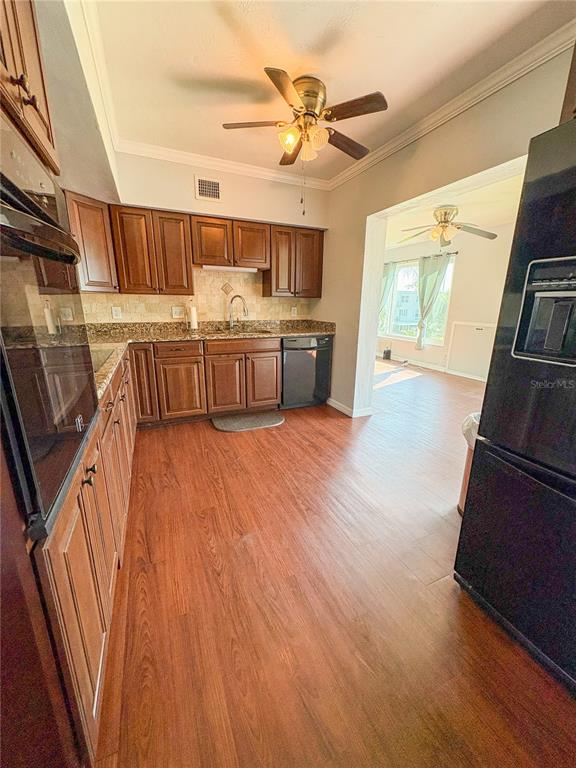 2451 Canadian Way, Unit 47 Clearwater, FL 33763 - Photo 7 of 25
