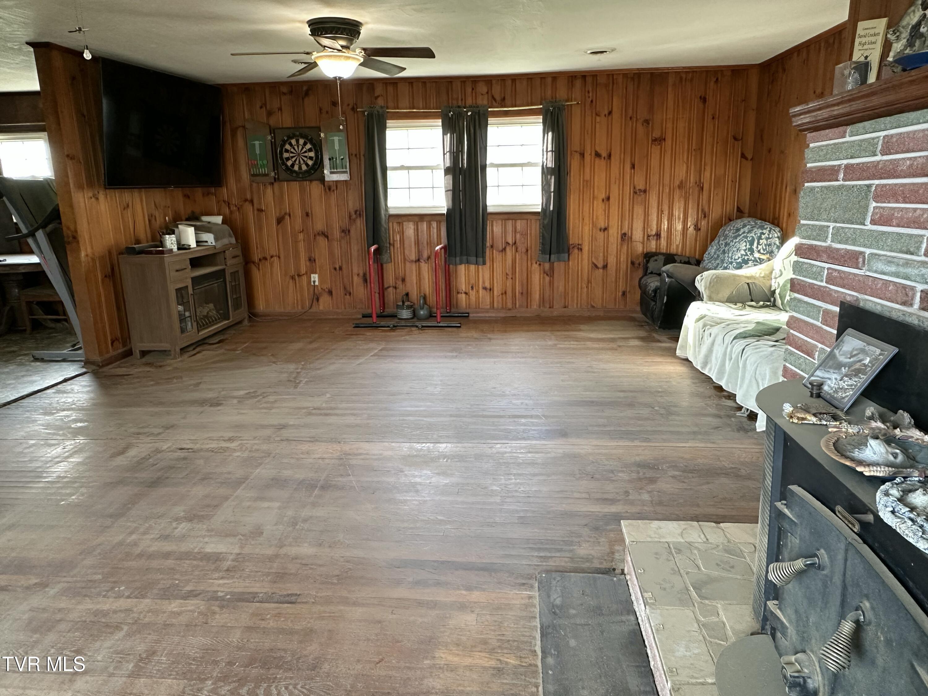 186 Liberty Hill Road Chuckey, TN 37641 - Photo 13 of 34 IMG_9223