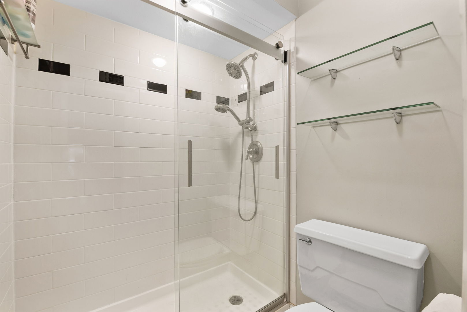 5804 Wolf Road, Unit 4A Western Springs, IL 60558 - Photo 17 of 27 Gallery Image 17