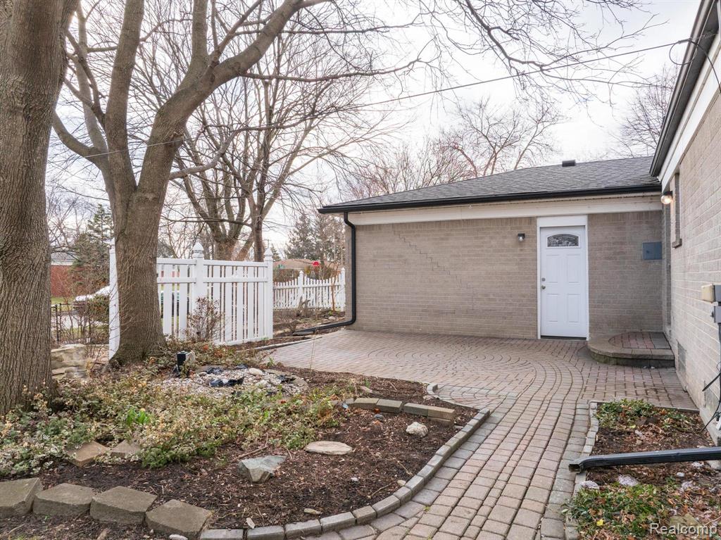 5121 McKinley Road Warren, MI 48091 - Photo 34 of 44 Gallery Image 34