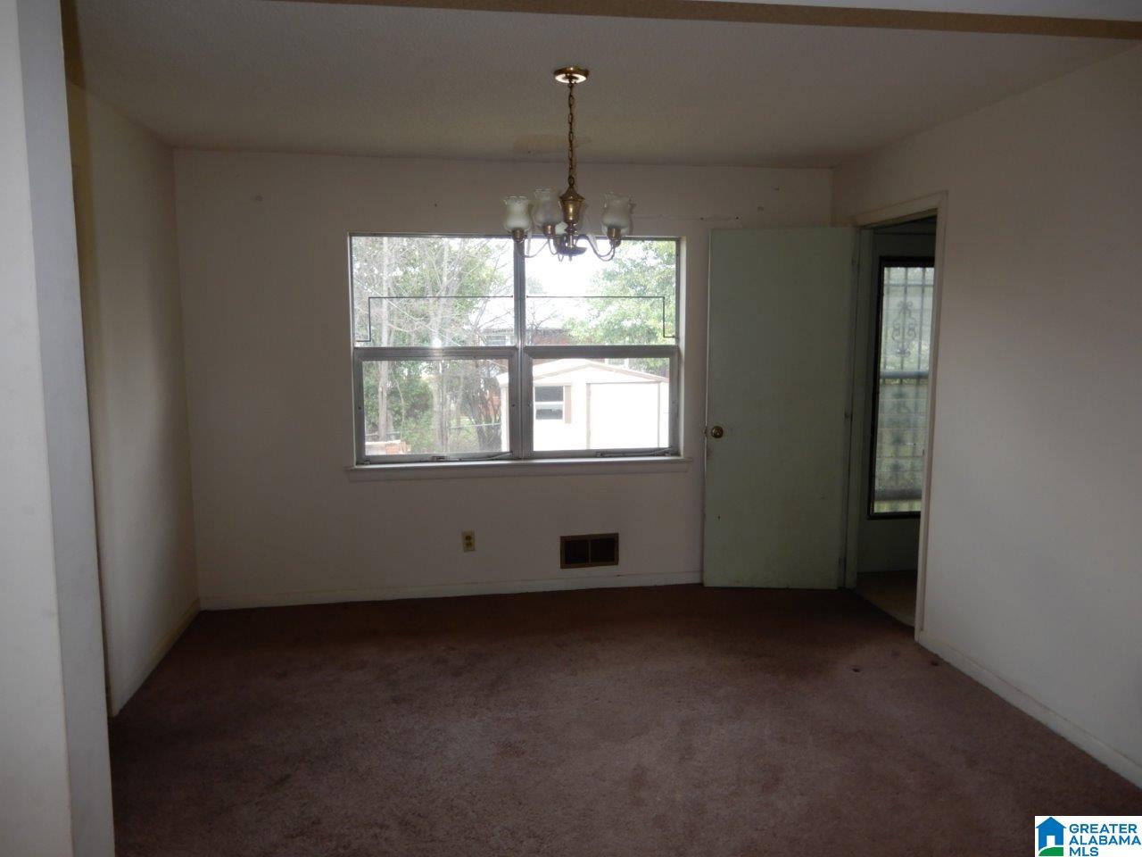 24 9th Terrace Southwest Birmingham, AL 35211 - Photo 4 of 18