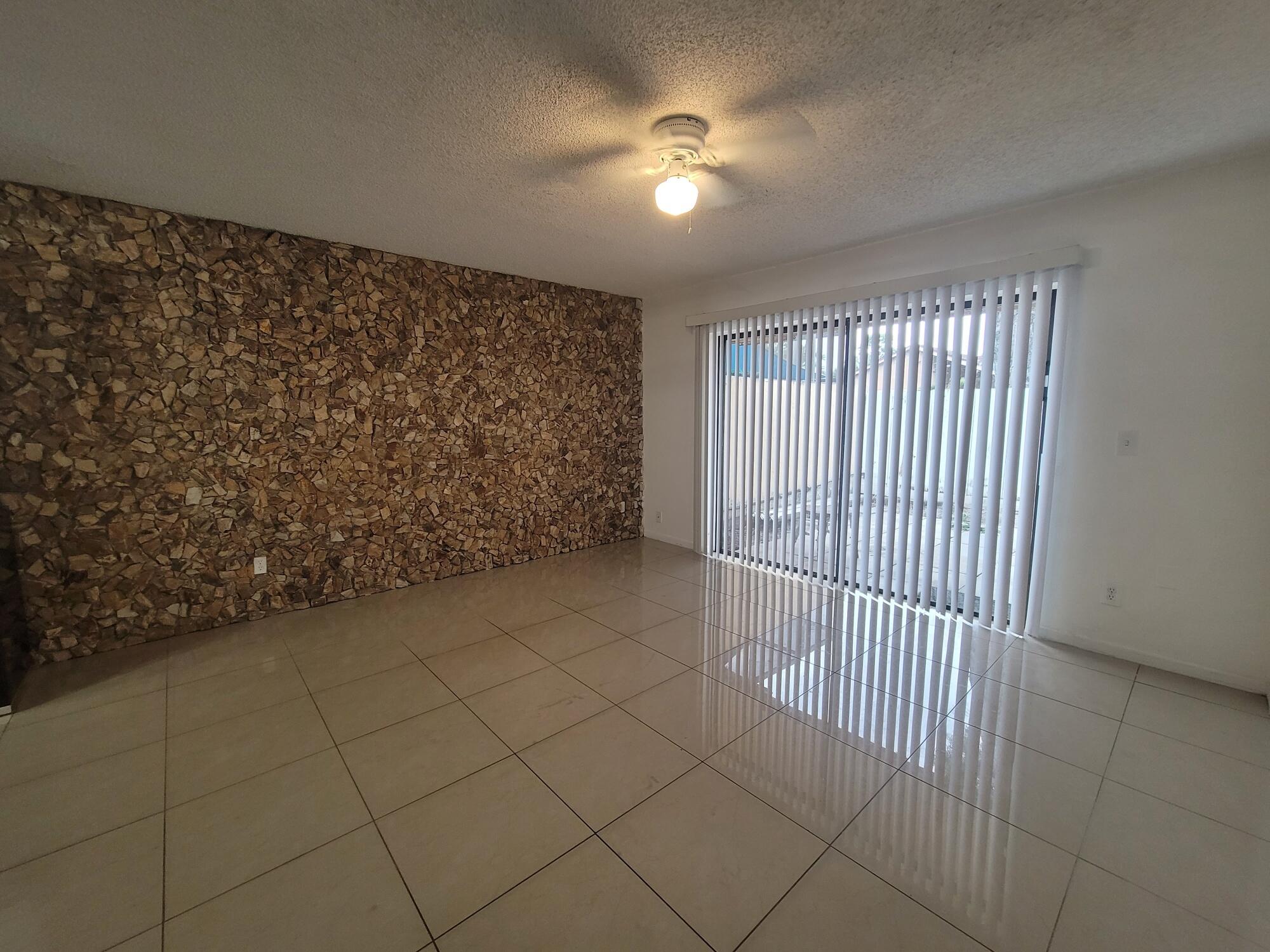 4049 Southwest 68th Way, Unit 6I Miramar, FL 33023 - Photo 11 of 32 a view of entryway