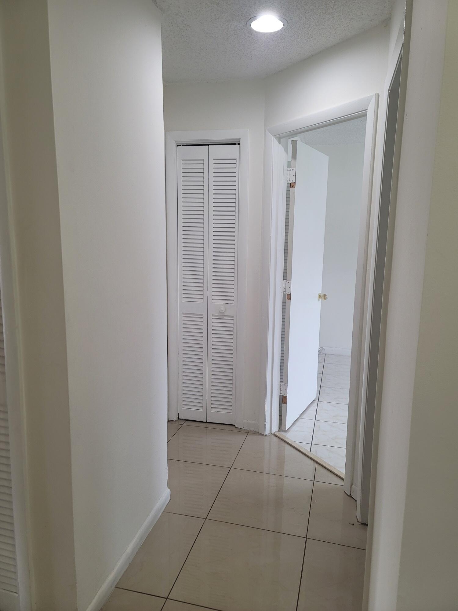 4049 Southwest 68th Way, Unit 6I Miramar, FL 33023 - Photo 6 of 32 a view of an empty room