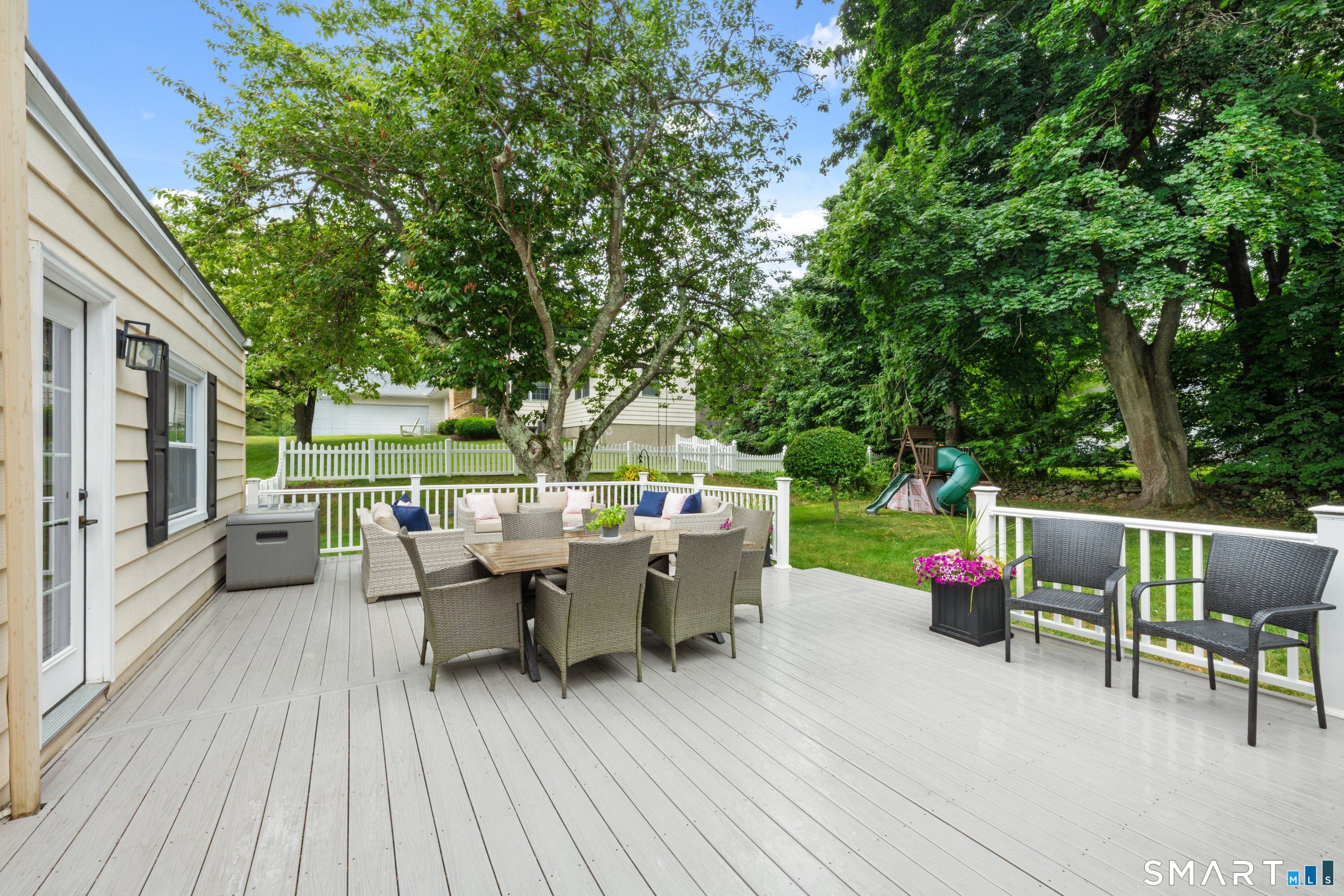 63 Lockwood Road Fairfield, CT 06825 - Photo 31 of 33