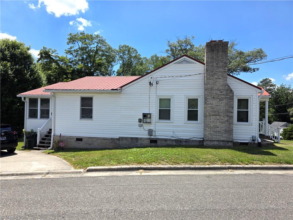 350 Linville Road Mount Airy, NC 27030 - Photo 3 of 18