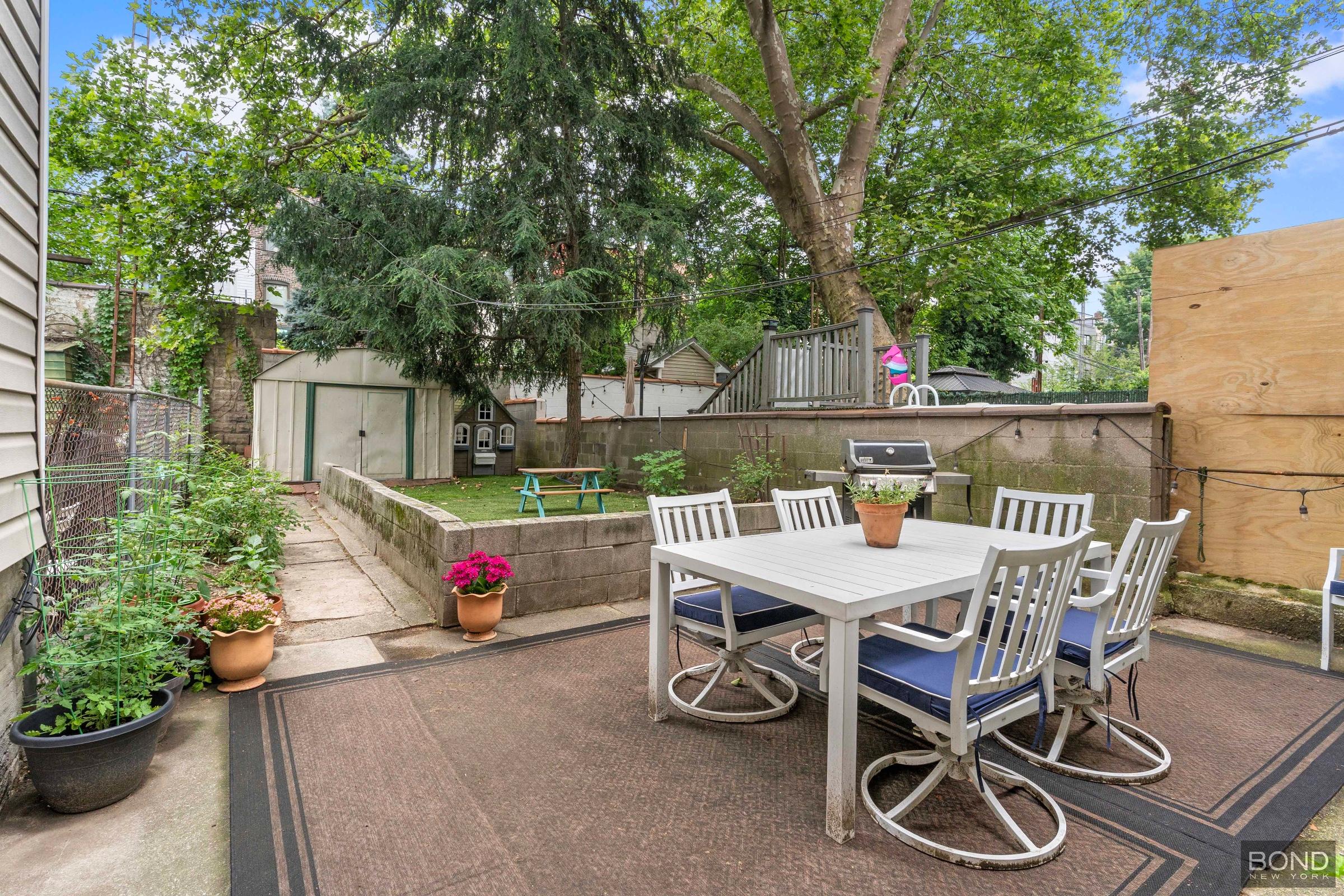216 Monitor Street Brooklyn, NY 11222 - Photo 9 of 11 Photo 9