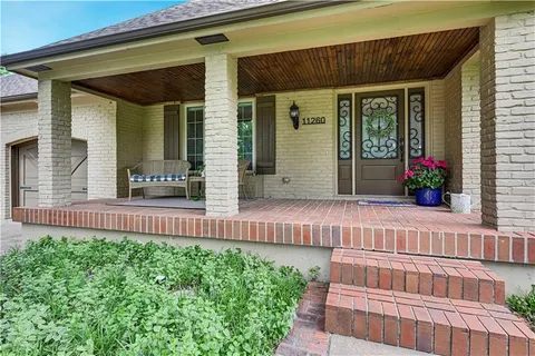 $900,000 | 11260 West 155th Terrace, Overland Park, KS 66221