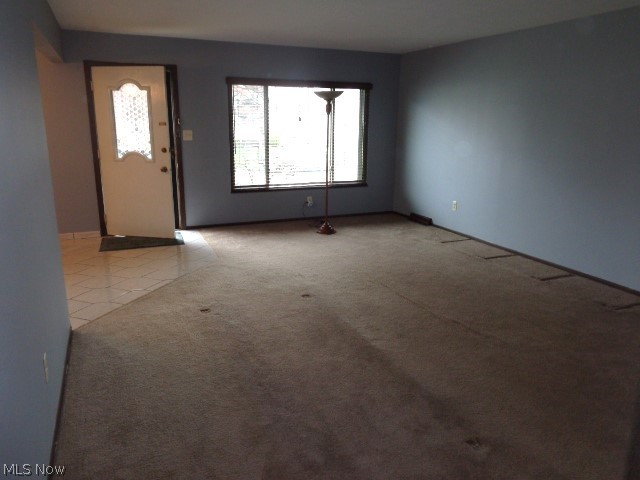 6211 Ridgewood Avenue Parma, OH 44129 - Photo 5 of 24 Large Rooms