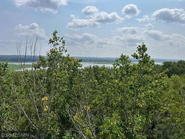 $4,295 | 3701 American Boulevard East, Unit 642, Bloomington, MN 55425