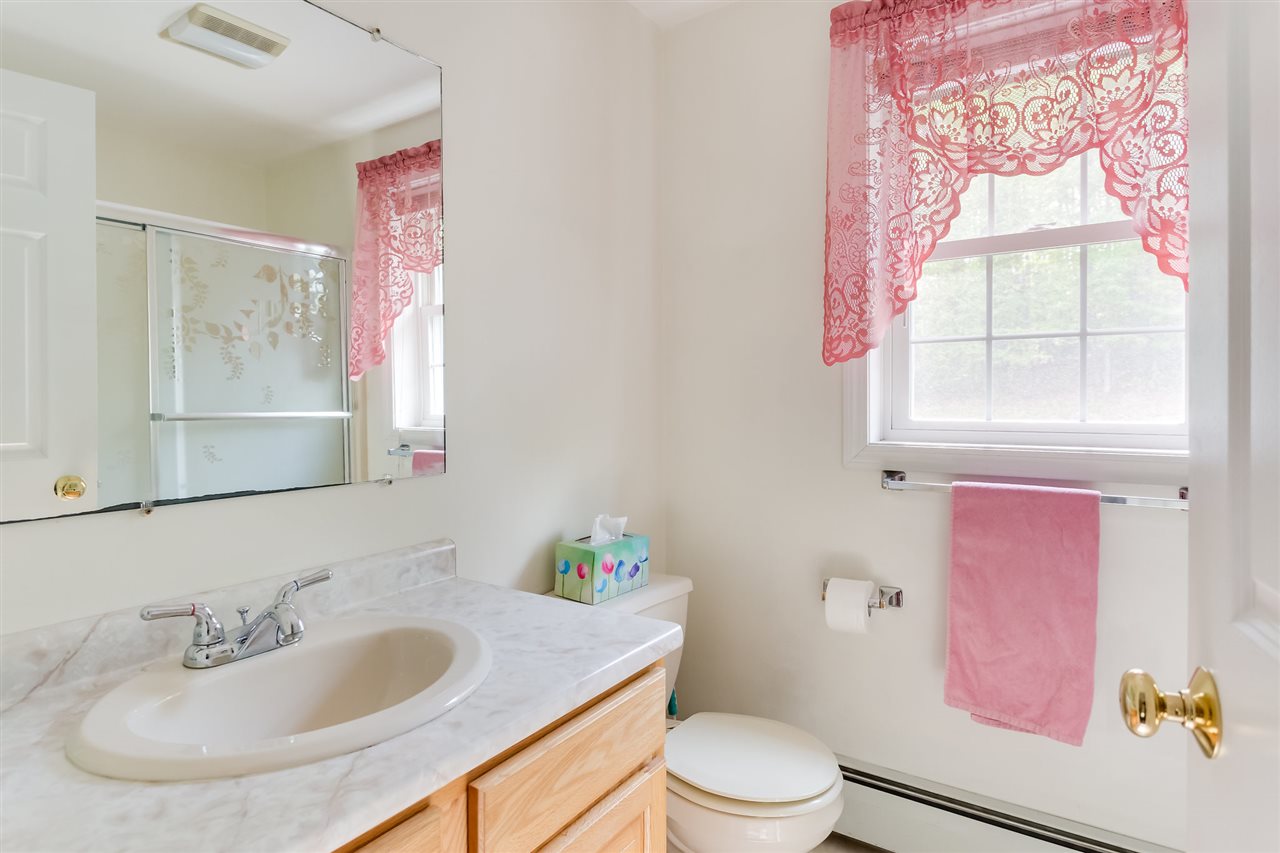 10 Duquette Street Rochester, NH 03867 - Photo 24 of 35