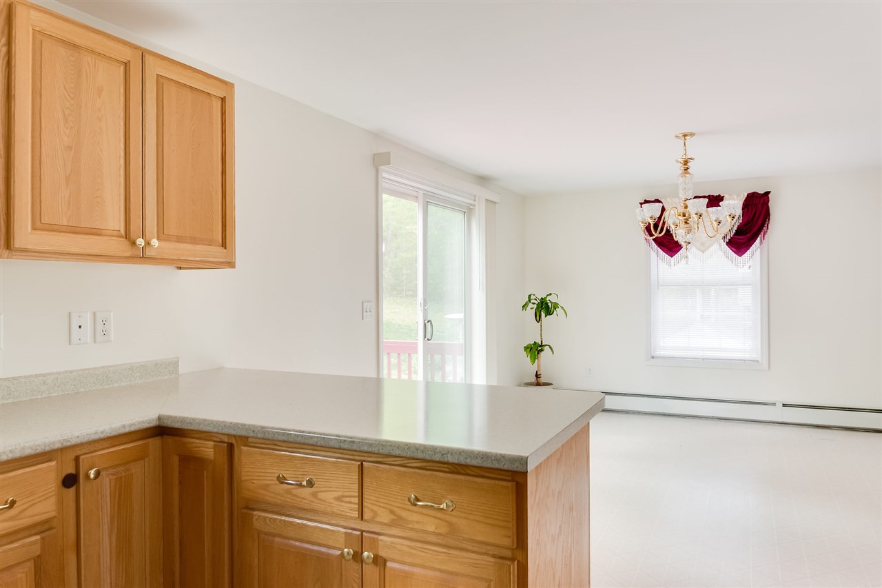10 Duquette Street Rochester, NH 03867 - Photo 4 of 35