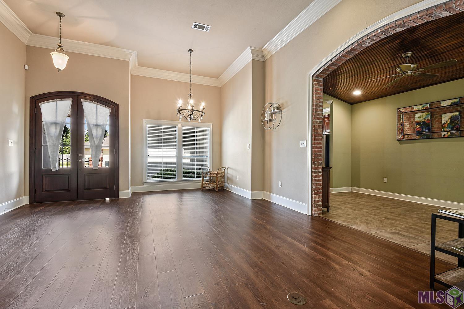 6415 Ridge Way Avenue Baton Rouge, LA 70817 - Photo 2 of 10