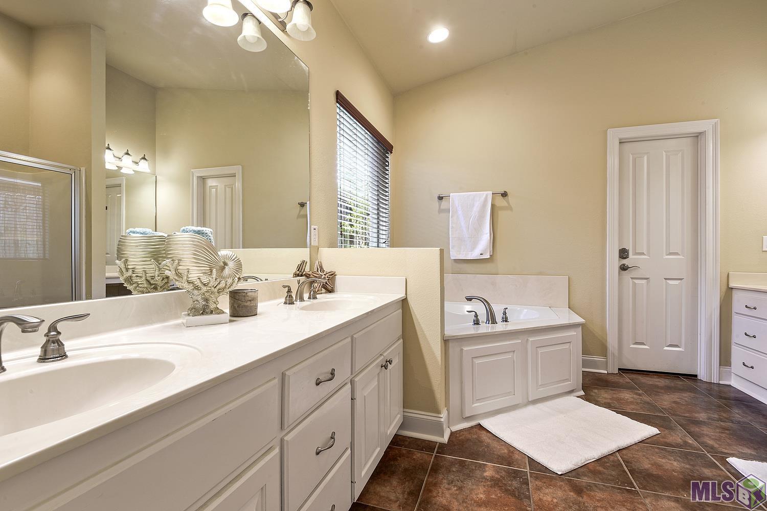 6415 Ridge Way Avenue Baton Rouge, LA 70817 - Photo 7 of 10