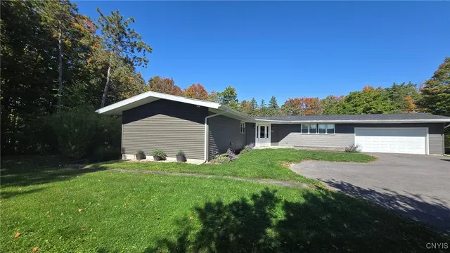 $549,900 | 7187 Woodchuck Hill Road, De Witt, NY 13066