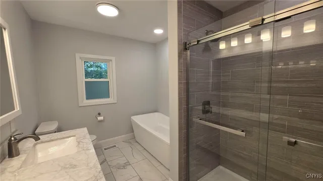 $549,900 | 7187 Woodchuck Hill Road, De Witt, NY 13066