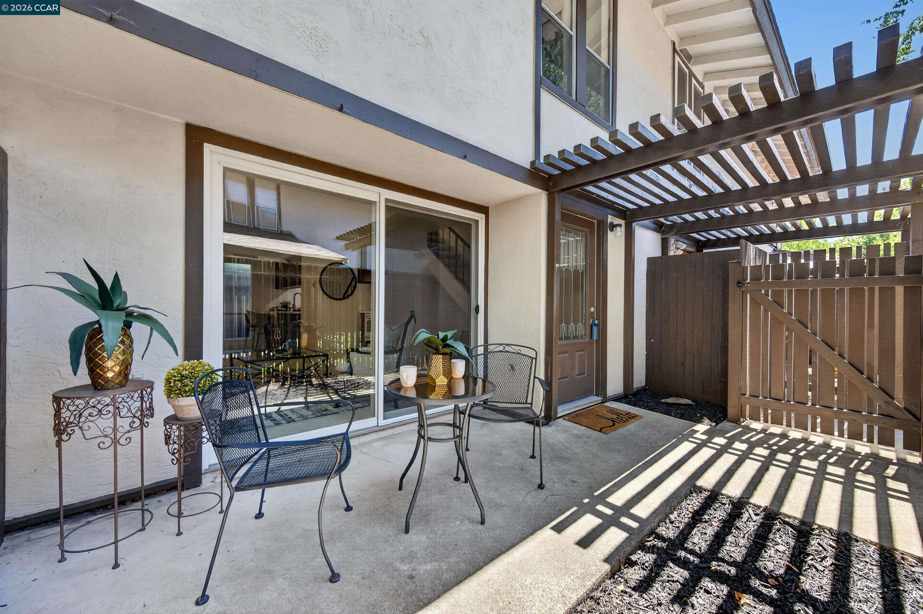 5491 Roundtree Drive, Unit C Concord, CA 94521 - Photo 3 of 18